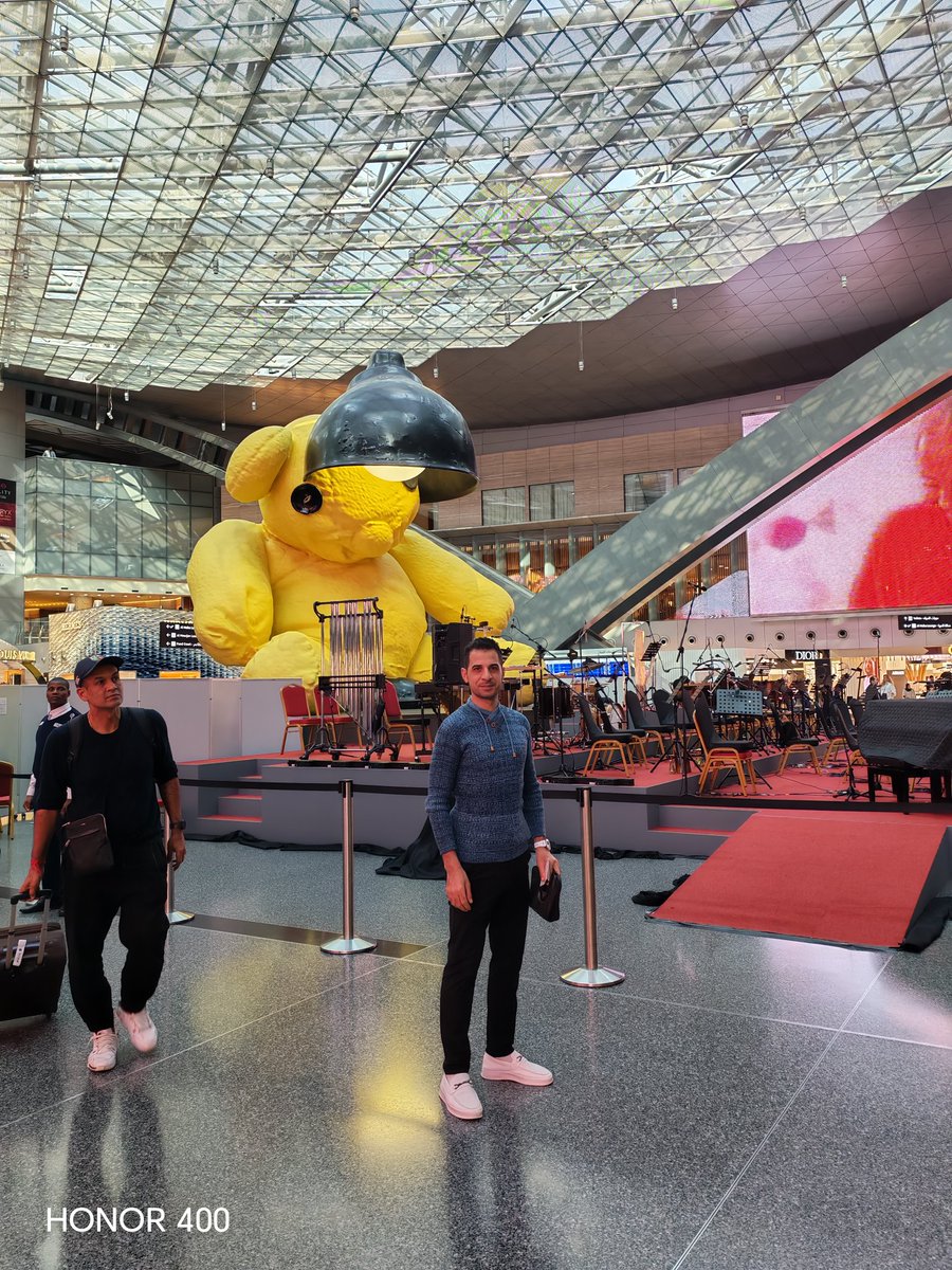 خالص التهاني والتبريكات القلبية لدولة قطر الحبيبة وكل أهلها وشعبها الطيب والراقي بمناسبة اليوم الوطني القطري وكل عام وانتم بخير وسعادة وازهار يارب العالمين
وصولي يوم أمس إلى دولة قطر ♥️🇶🇦
الكابتن والحكم الاتحادي محمد قاسم