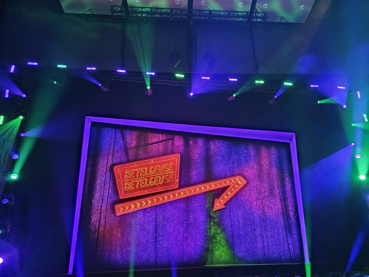 끄앙 떨려.... 딱 하나 있는 표🥹