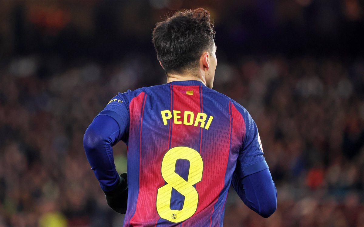 🎁 Queremos celebrar las fiestas con nuestros seguidores y os traemos un SORTEO de una CAMISETA de Pedri 🤯

👀 Para participar:

- Dar RT 🔄 y MG ❤️ a este tweet 

- SEGUIR a <a href="/BlxckNews/">Black</a> y <a href="/17ct_info/">17ct_info</a> ✍️

- Menciona a un amigo 

🗓️ El 29 de Diciembre daremos el ganador. 🔜