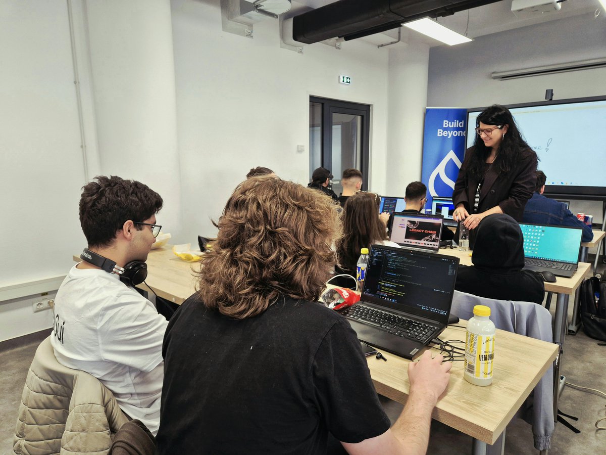 cometsweb3's tweet image. We'd like to extend a huge thank you to all the mentors who stood by our teams throughout the @SuiNetwork Hackathon in Cluj!

With honest feedback and real involvement, they helped teams gain experience that goes far beyond a single weekend. Our students were able to go home with…