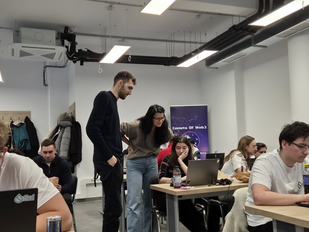 cometsweb3's tweet image. We'd like to extend a huge thank you to all the mentors who stood by our teams throughout the @SuiNetwork Hackathon in Cluj!

With honest feedback and real involvement, they helped teams gain experience that goes far beyond a single weekend. Our students were able to go home with…
