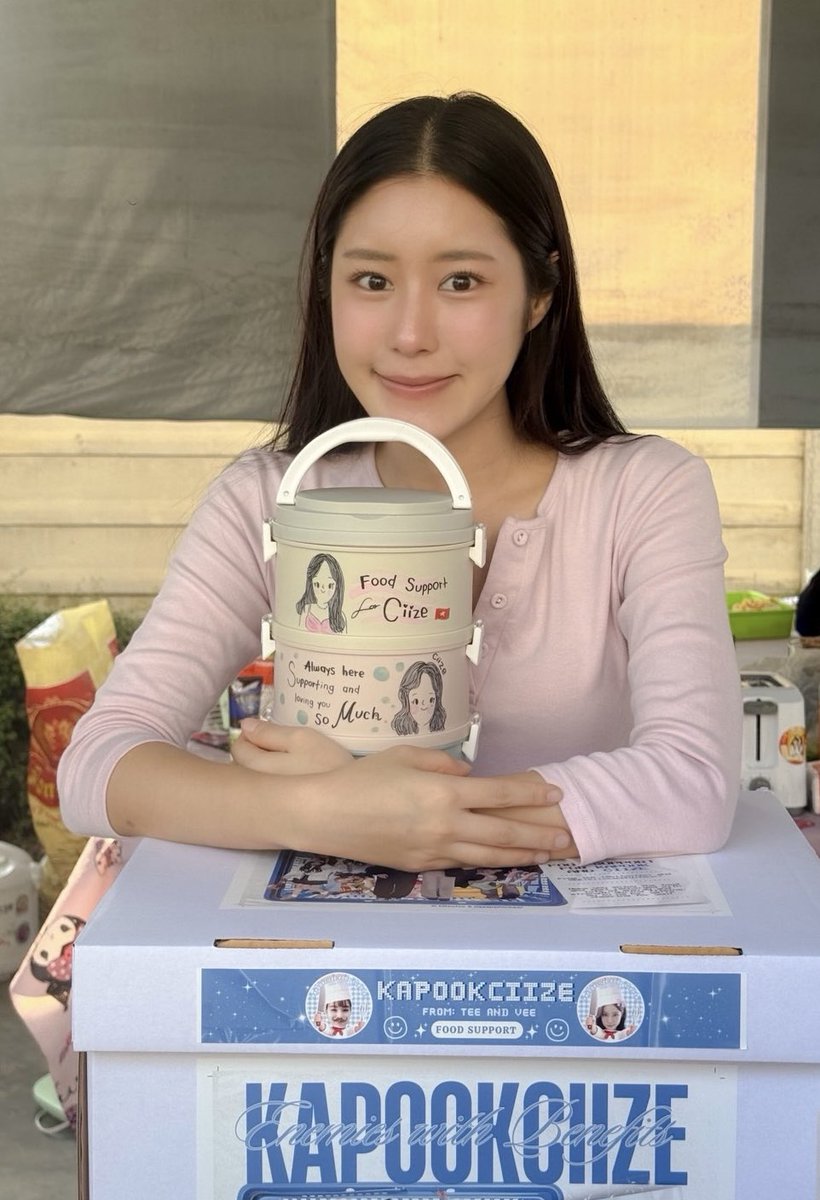 ขอ ขอบพระคุณ ผู้ใหญ่ ใจดี ที่ส่ง ฟู้ดซัพพอร์ต มาให้ น้องไซซี (ดาราสาวชื่อดัง) นะจ๊ะ อิ่ม พุงกาง โดยนัดหมายกัน ไปอีก มื้อ 😀  

#EnemiesWithBenefits 
#GMMTV