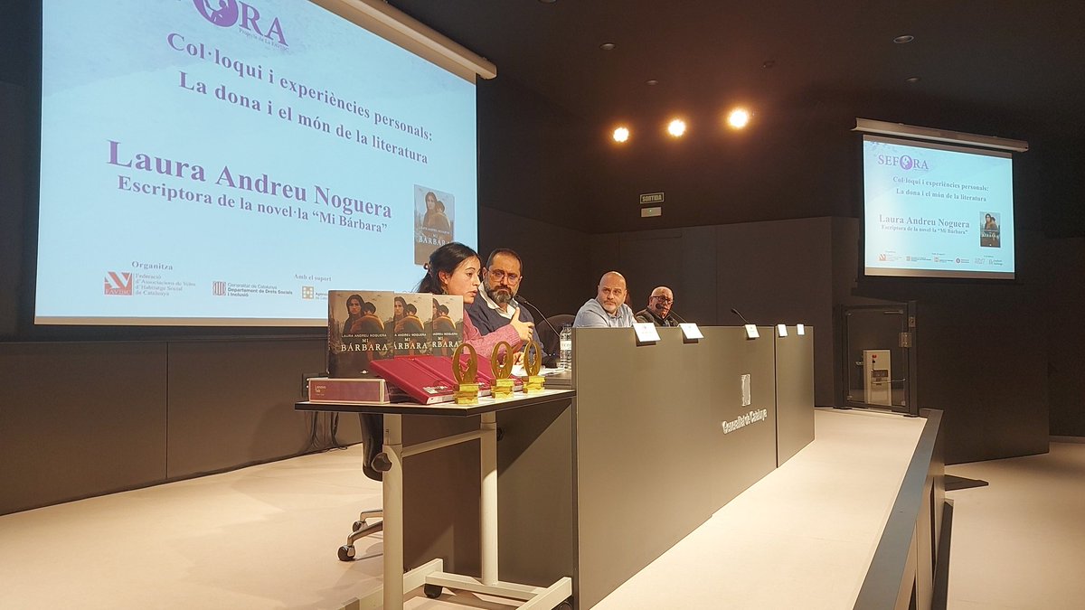 LaFAVIBC's tweet photo. Participa en el col.loqui sobre experiencies personals Laura Andreu Noguera, escriptora de la https://t.co/N02OCRdPGo "Mi Bárbara".

#viuelsbarris #SEFORA #mibárbara @LaFAVIBC https://t.co/Lc7BKaXV1S