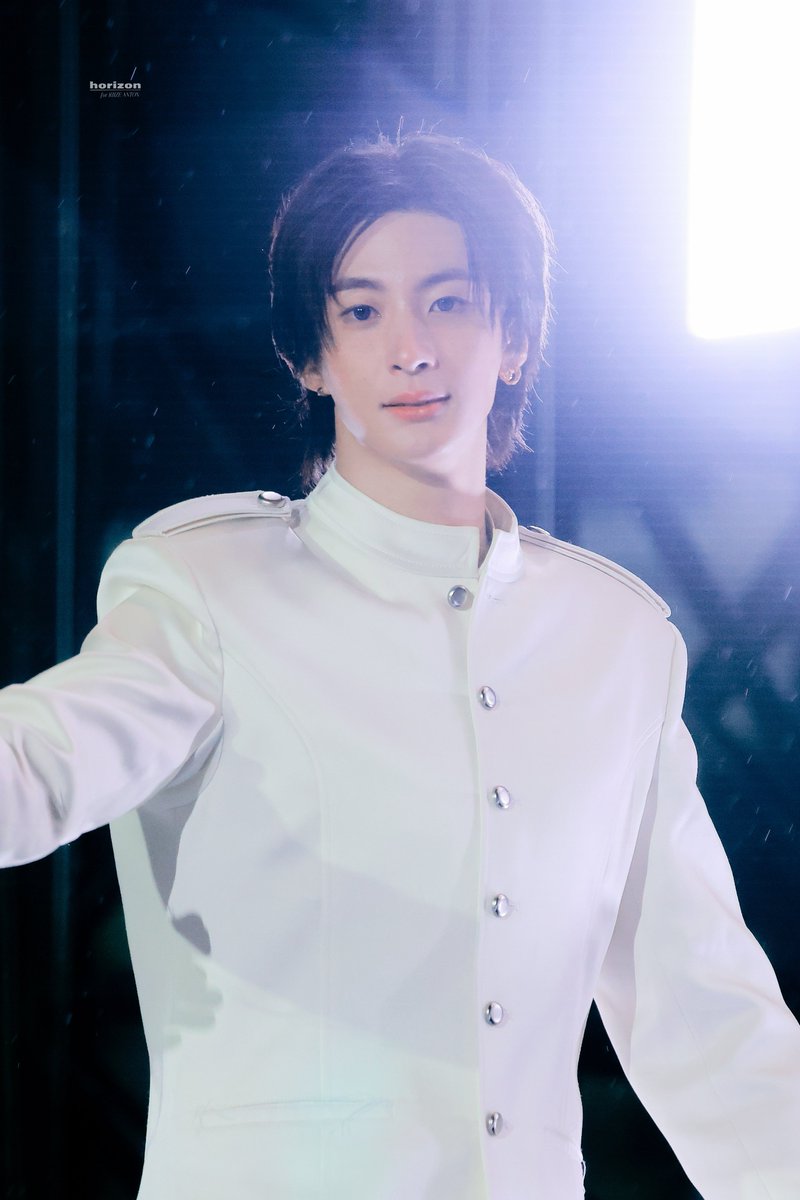 horizon_anton's tweet photo. 251213 
#RIIZE #라이즈 #ANTON #앤톤 #アントン #찬영 https://t.co/Yx0Lho1oSW