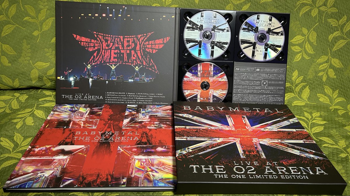 kobacchimetal's tweet photo. #BABYMETAL
#LIVEATO2ARENA
本日到着しました!
明日金曜日は東京ガーデンシアター発表!
土曜日はすぅちゃん生誕祭とメタラジ!
そして日曜日はベビメタるDV!
刺激的な毎日😊 https://t.co/dZUbDU6EC9