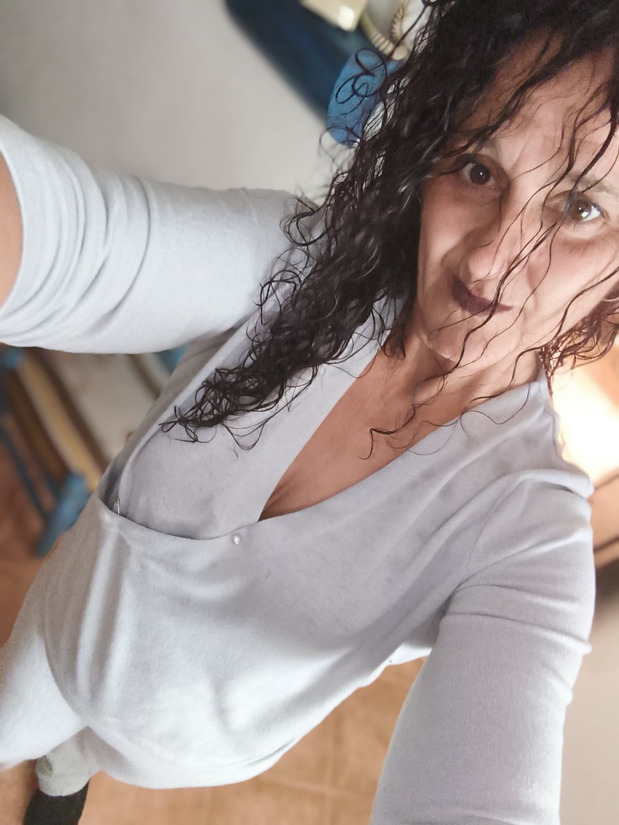 phpeya's tweet image. #JuevesDeTentación  o algo almenos un intento 😉
Estoy desentrenada valeee 
Opinamos pero no juzgamos 😝