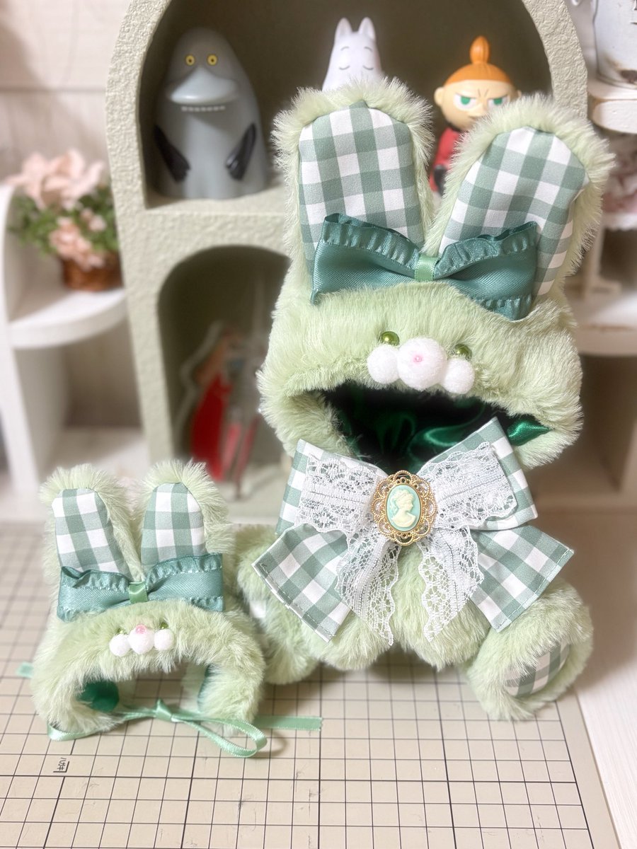 くすみグリーンが寄り添いあったうさちゃんᕱ⑅︎ᕱ"
Mサイズとヘドレを一点物でご用意しました✧︎*。