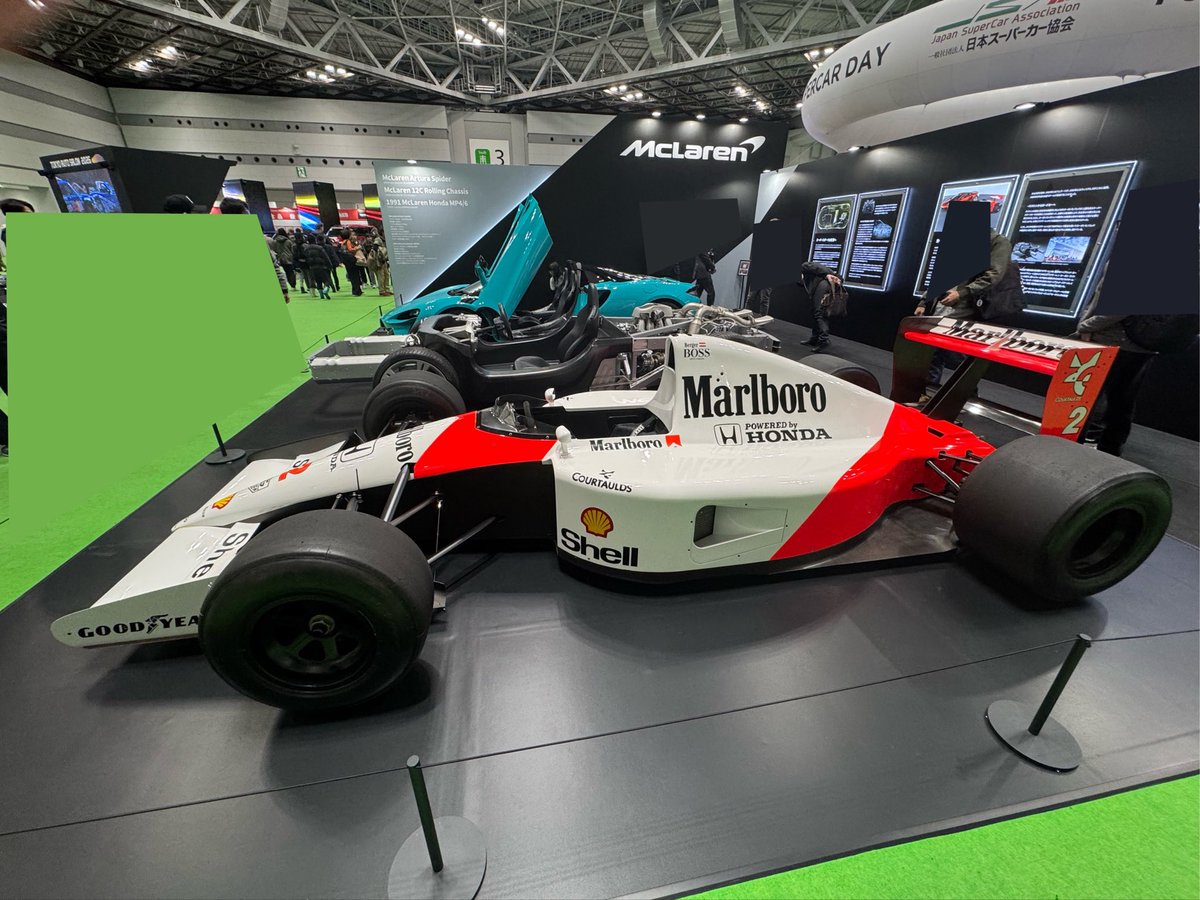JapanMoblityShow 会場で二台のマクラーレン・ホンダが見られて、気分