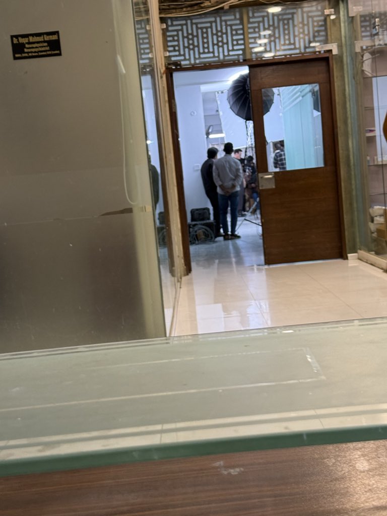 sameelharis's tweet photo. How are you allowed to shoot dramas in actual hospitals , given how limited we are in terms of active hospitals? In case there is an alert in the area for something, won’t these crews be a freaking inconvenience. #karachi https://t.co/faDu6HwihD