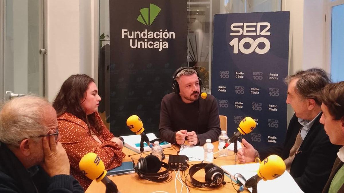 Este mediodía centramos la atención en el estado de la literatura en Andalucía gracias al #ObservatorioDeLasLetras de la <a href="/FundUnicaja/">Fundación Unicaja</a> 

Con Enrique Baena, <a href="/jjtellezrubio/">Juan Jose Téllez</a>, Jesús Baena y <a href="/gudrunpalominot/">Gudrun</a> 

12:20 horas. Desde el Centro Cultural Fundación Unicaja