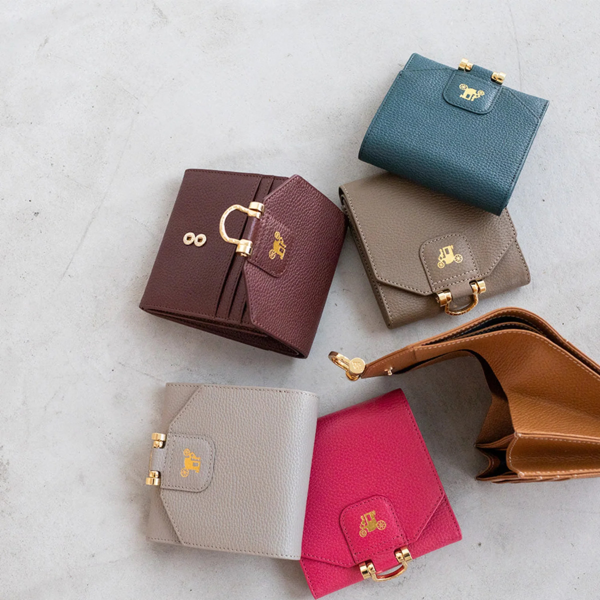 アタオ・匿名発送　断捨離中　e E ATAO (@ataostaff) / Posts / X