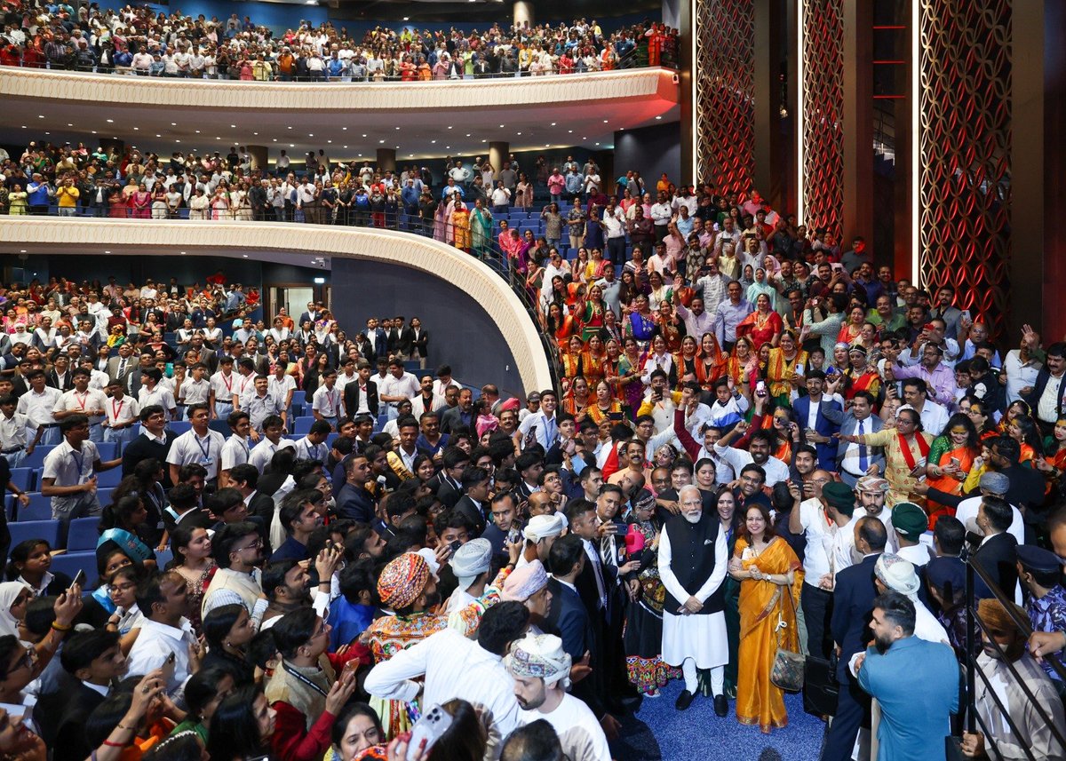 narendramodi's tweet image. Some more glimpses from the community programme in Muscat…

The affection, pride and emotional connect reflect the strength of our people-to-people ties.