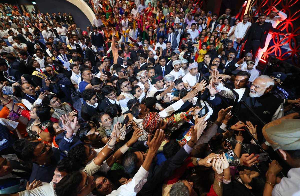 narendramodi's tweet image. Some more glimpses from the community programme in Muscat…

The affection, pride and emotional connect reflect the strength of our people-to-people ties.