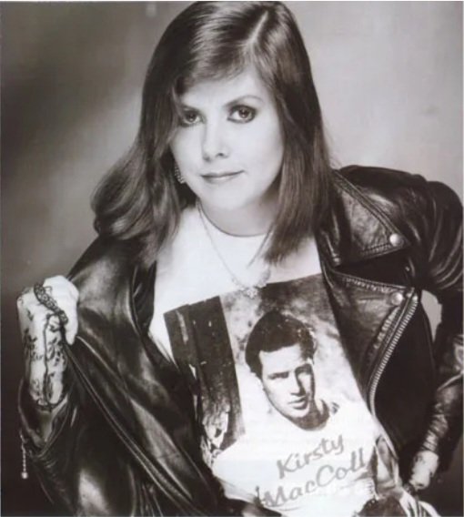 RobertoFerdenzi's tweet image. Remembering two much-missed and exceptionally talented people, who both passed away #OTD 🙏🏻❤️

#KirstyMaccoll #TerryHall