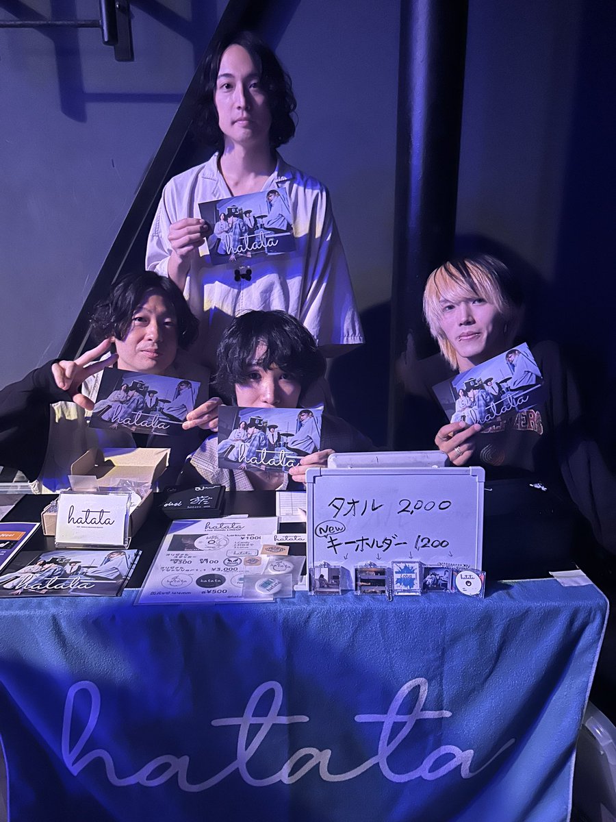 ライブインフォ🔈
随時物販行ってます！！

新しいフライヤー配布中！
もらいに来て🙌