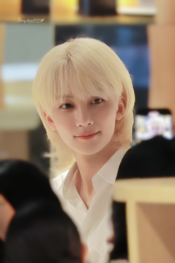 승철이와 정한이를 사랑하는 저와 친해지실분 구해요..ᰔ

ᰔ, rt ↠ follow
#캐럿트친소 #캐럿_트친소