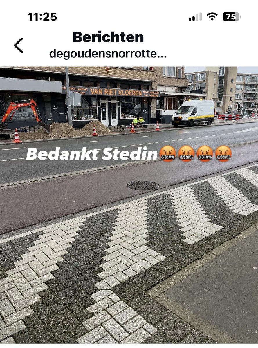 degoudensnorrotterdam Voor de derde keer dit jaar stroomstoring en dat wordt geknipt en geplakt misschien een keer een nieuwe kabel erin gooien. Ik heb hier veel schade van en geen brief gehad best wel vervelend voor mij en de gasten die gereserveerd hebben <a href="/Stedin/">Stedin</a> <a href="/rotterdam/">Gemeente Rotterdam</a>