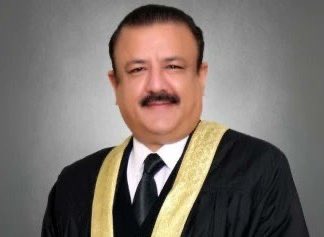 sh_basra's tweet image. جسٹس طارق محمود جہانگیری کی ایک دن کی زندگی جسٹس یحی آفریدی اور جسٹس سرفراز ڈوگر کی ہزار سالہ زندگی سے  بہتر ہے۔جسٹس طارق جہانگیری آپ کو پوری قوم کی جانب سے سلیوٹ🔥🔥