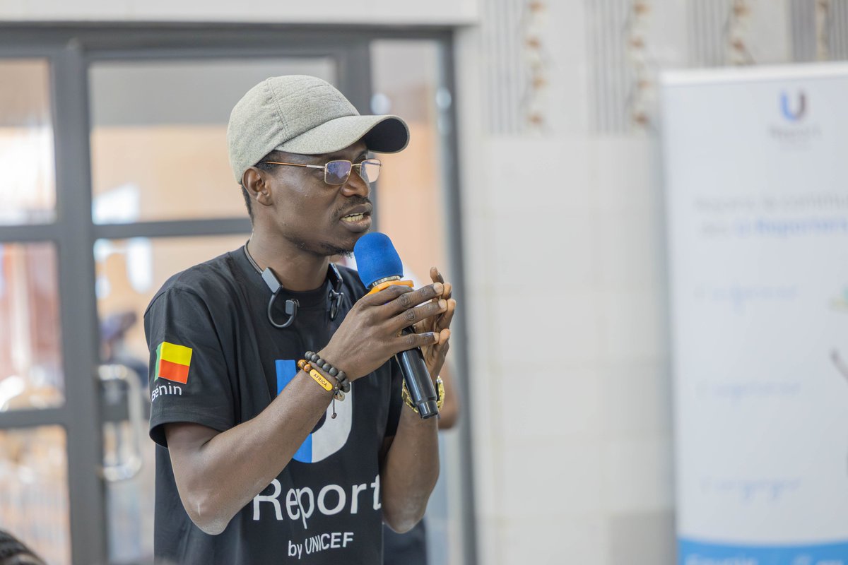 UNICEF_Benin's tweet photo. Les U-Reporters du Bénin terminent l’année en beauté ! 💙😍
Depuis le 16 décembre, plus de 100 U-Reporters, venus de plusieurs communes et d’associations de jeunes, participent au camp national des #UReporters du Bénin, à Porto-Novo, la capitale.
@gouvbenin @UReportBenin https://t.co/KhXVwVc1XC