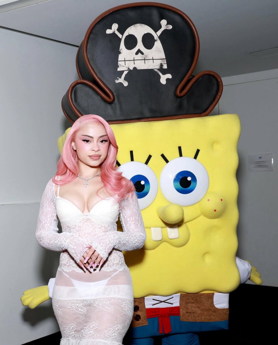PopCrave's tweet image. Ice Spice &amp;amp; SpongeBob stun together in new photo from New York movie premiere.