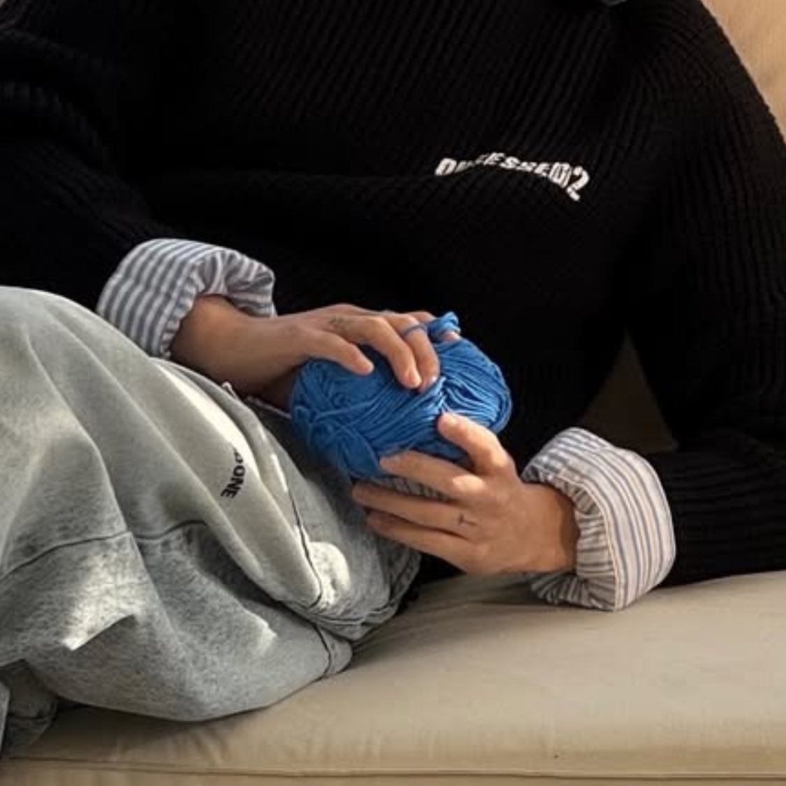 yesung_hand's tweet photo. 🧶 https://t.co/giXzCAG0hU