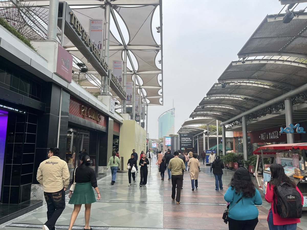 InfrageoHaryana's tweet image. 😍😍Cyber Hub Gurgaon🥰

#Gurugram
#Haryana