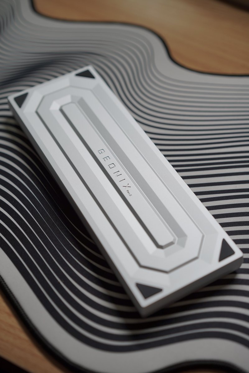 Chosfox × Masro Geonix Rev.2 初めて40%キーボードを触ったけど想像を