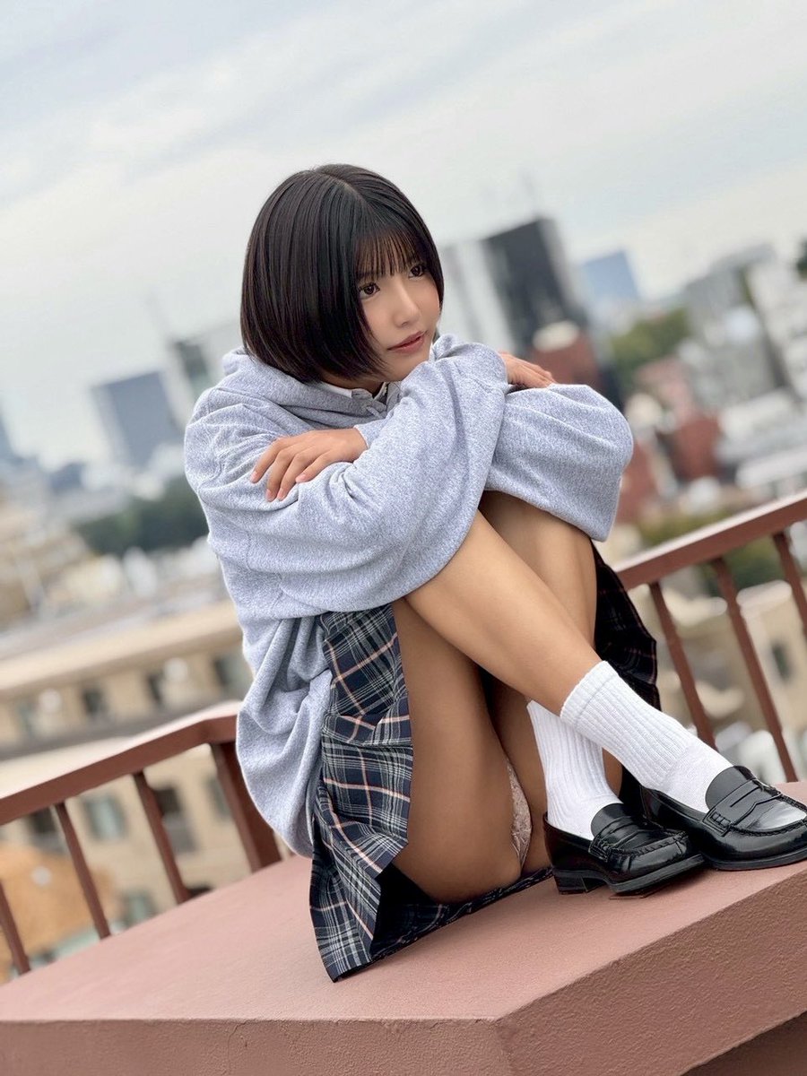 漫画アクションにいるよ〜〜✌︎('ω')✌︎ https://t.co/RdUMGfFg85