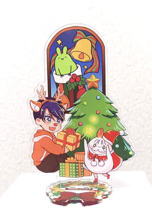 今夜は、こちらも2022年のクリスマス絵です。当時さいとうなおき先生の動画を見たらだいぶいい絵になって、さいとう先生～～～って思いました。 アクスタもいい感じでした