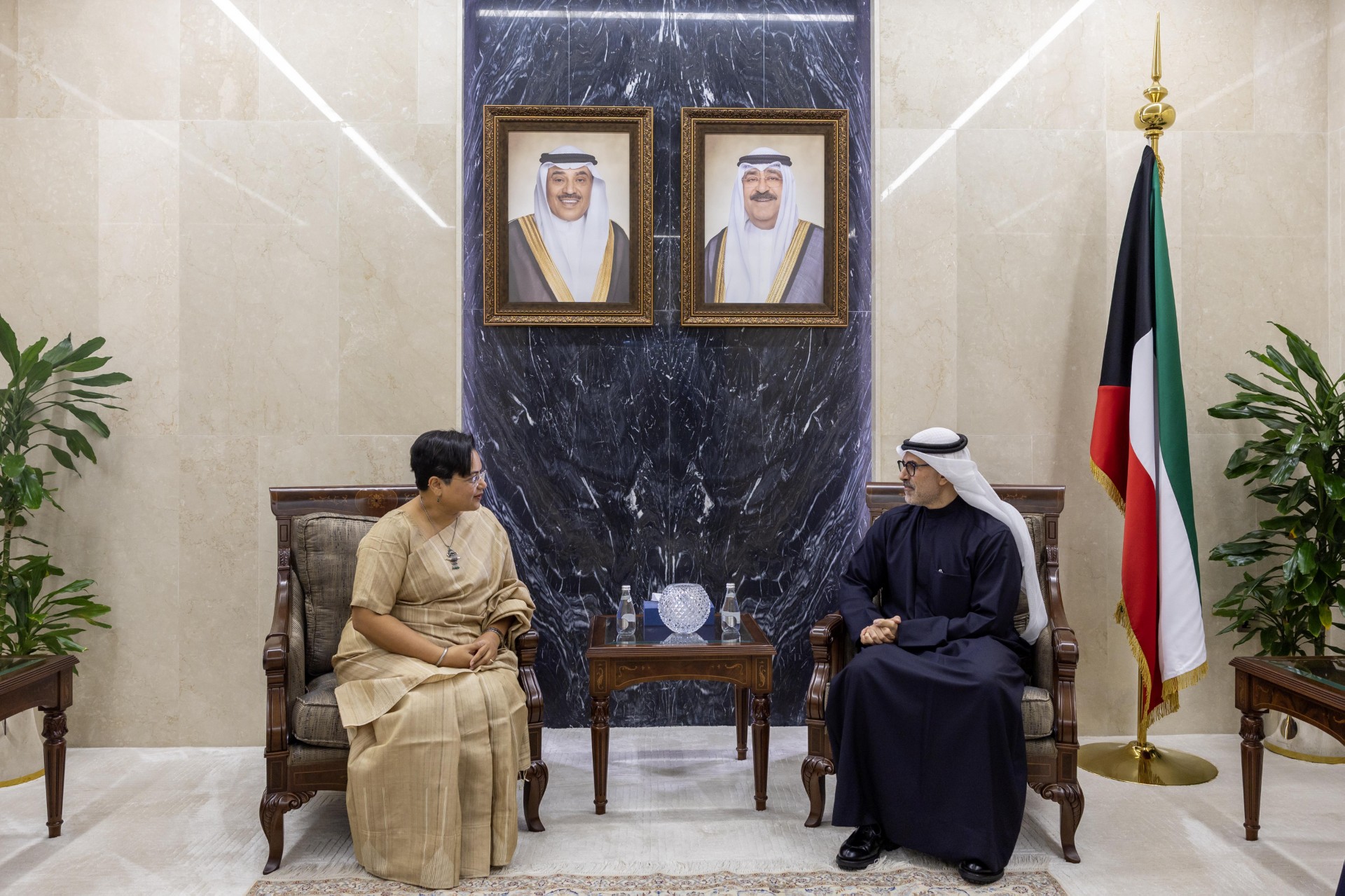 جراح الجابر يبحث مع السفيرة الهندية العلاقات الثنائية والقضايا الإقليمية والدولية 