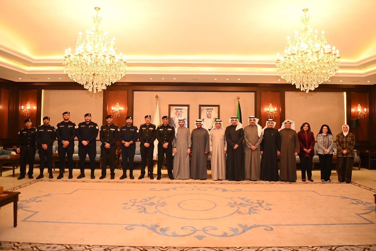 محافظ مبارك الكبير ومحافظ حولي بالتكليف يستقبل أهالي محافظة حولي 