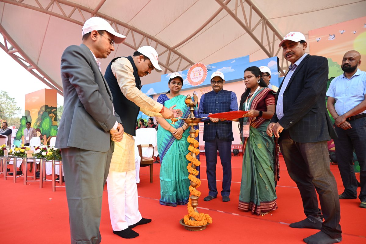 ST & SC Development Department tweet media