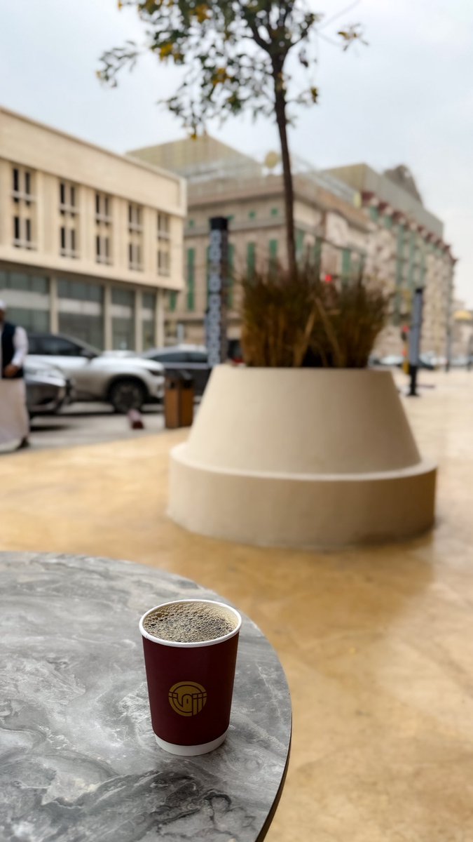 turkvii's tweet photo. قهوة الخميس تحت زخّات المطر 🌧️ https://t.co/WttmNtK1gc