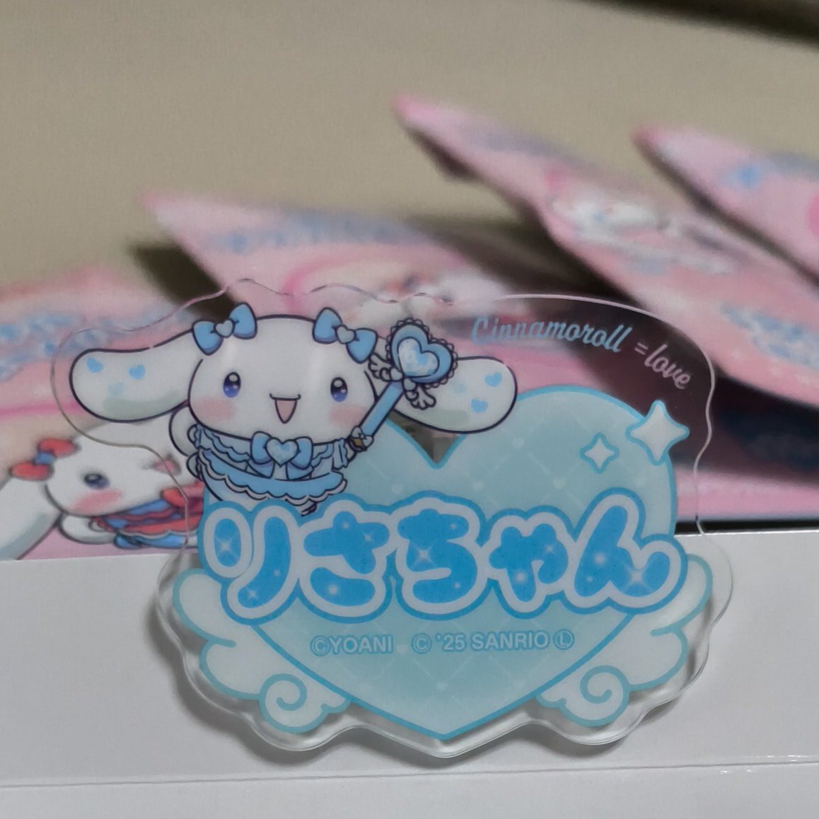 LOVE イコラブ シナモン ファミマ アクリルネームバッジ トレ 交換