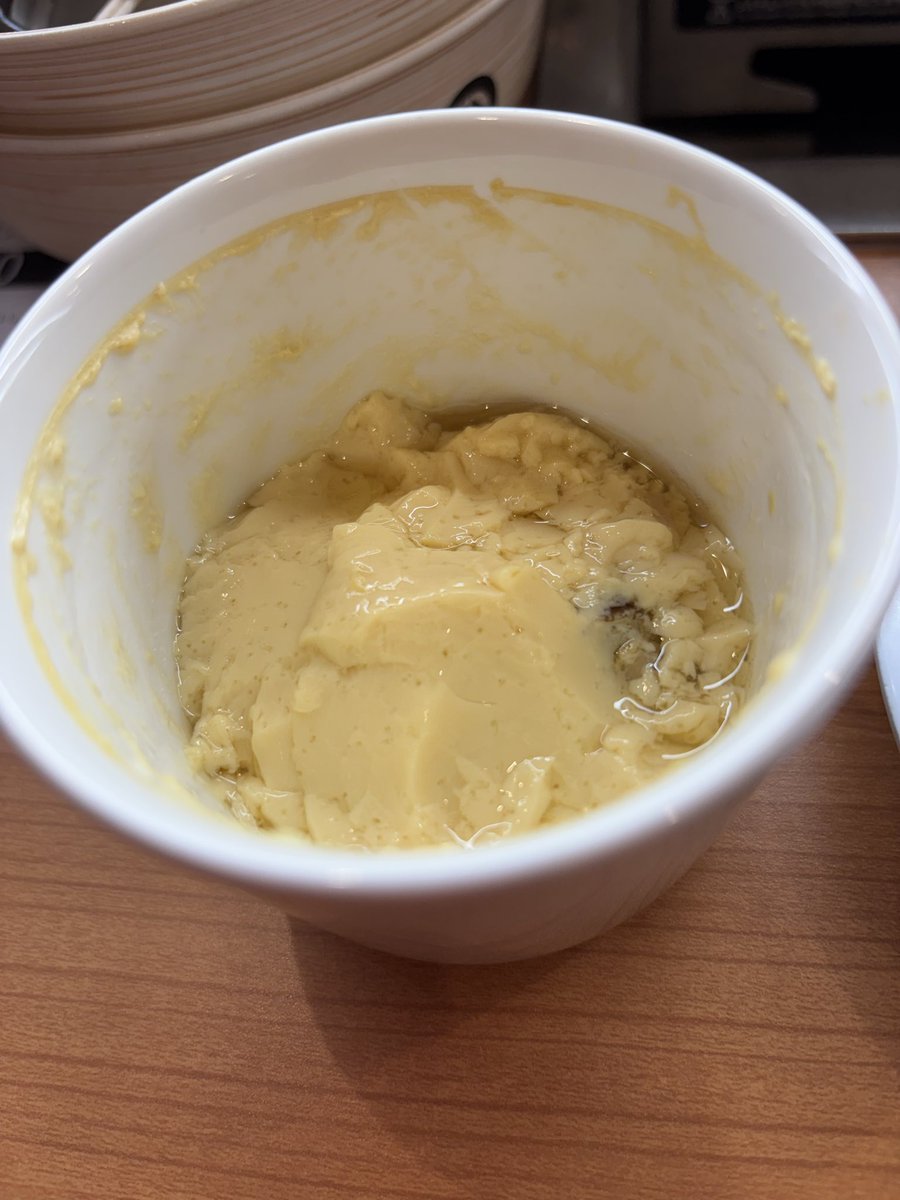 dorimi229's tweet photo. くら寿司どうした？
何があったん😕

ネタカピカピ！
茶碗蒸しはカスタードプリンくらい硬い😂まぁ、🍺の泡無しだけしか許せん！
ズワイ蟹の干物ですか？ https://t.co/eQfs7hIbsG