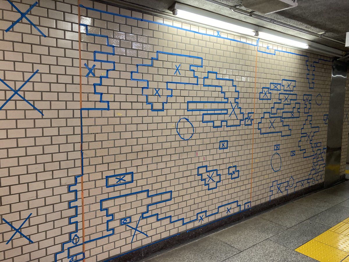 HummingBird1979's tweet image. かわいい模様！
と思ったら補修予定箇所だった💦