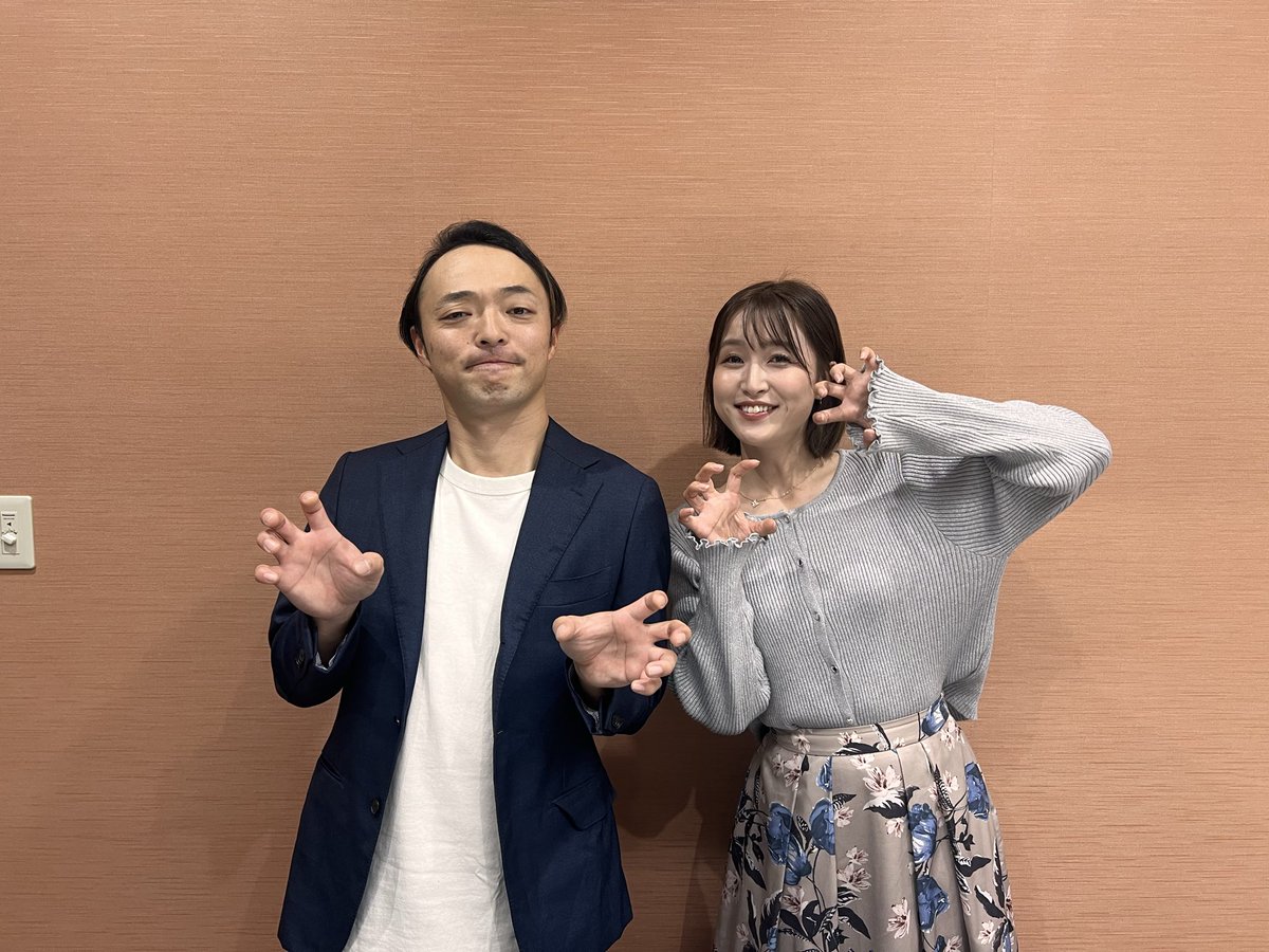 【明日テレビ静岡出ます！】

12月19日(金)
11:24~
テレビ静岡『チョッと！いいタイム』

で話してます！
何を話してるかは、
本編でご覧下さいっ！！

#テレビ静岡
#株式会社shirobako
#スレンダーパンダ
#岩本恵美加