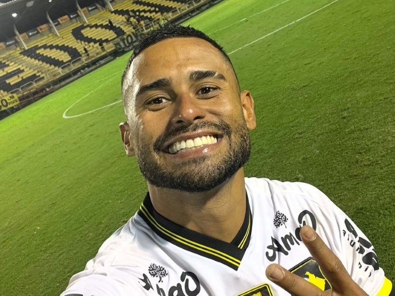 ⚽ Mercado da bola

O atacante Kayke Moreno, que pertence ao Figueirense e tem contrato de empréstimo se encerrando em 31/12 com o Volta Redonda recusou uma proposta salarial de 70k mensais do North Minas, que vai jogar a Série A do Mineiro em 2026.

O motivo? Medo de não receber