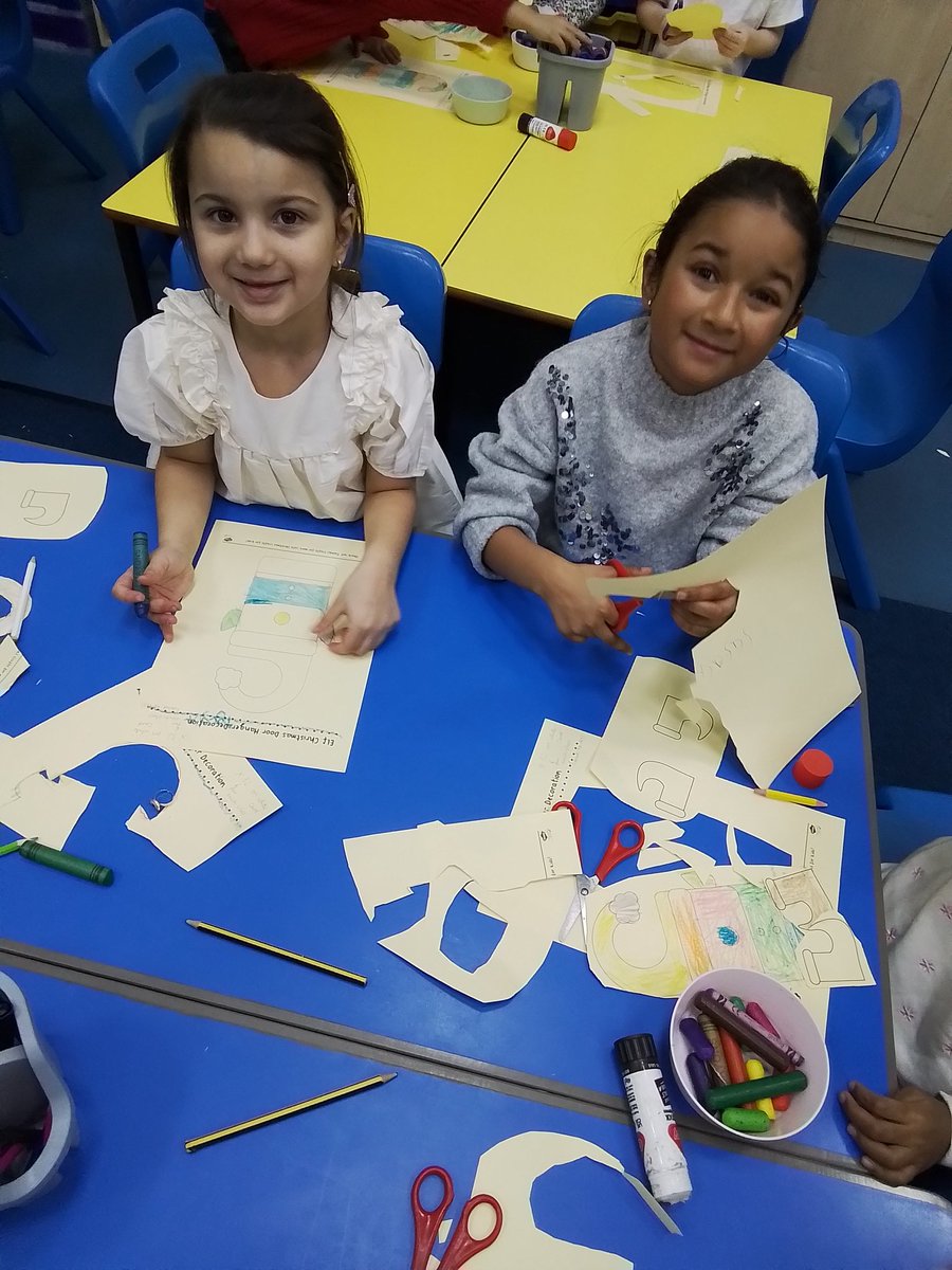 Class 1F tweet media