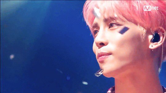 amanenew's tweet photo. ジョンヒョン、ずっと大好きだよ❤️

#종현 #JONGHYUN #ジョンヒョン
#SHINee #샤이니 https://t.co/znCR6DBIct