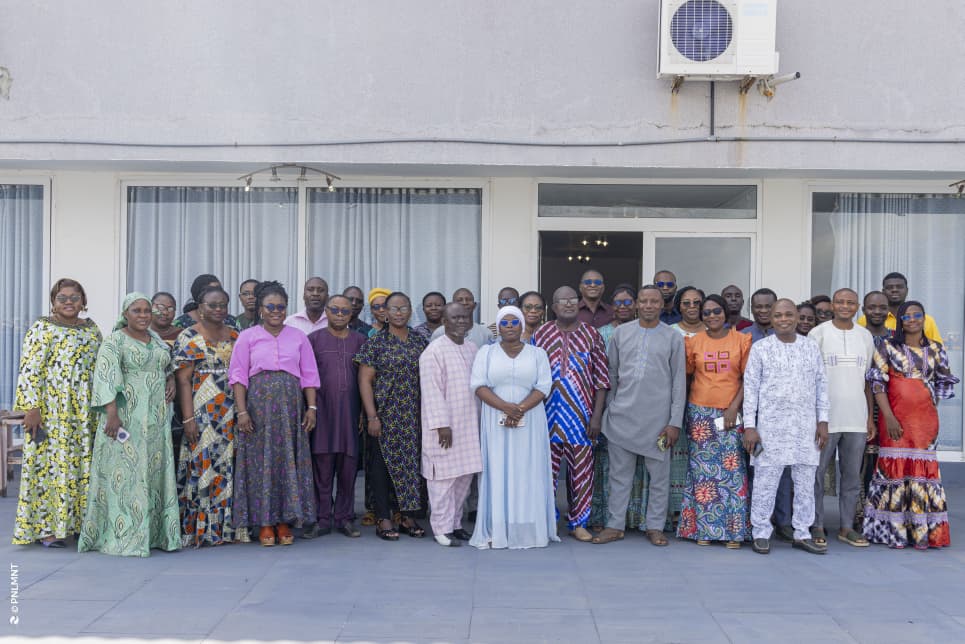 Du 17 au 19 décembre 2025, les acteurs du système de santé des départements du Sud sont réunis pour renforcer la prise en charge des MNT

Lire l’article complet : pnlmnt.bj/atelier-de-pla…

#pen+ #pnlmnt #OMS #preventionsante