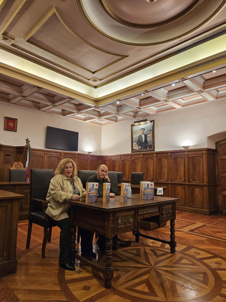 🗣️📖Mikel Soto presenta en Deba su libro Mirande: Herriminez, ezin-minez, desarrollado a partir de la beca Tene Mujika 2024.

Noticia👉labur.eus/rajyaqsv

#deba #debakoudala