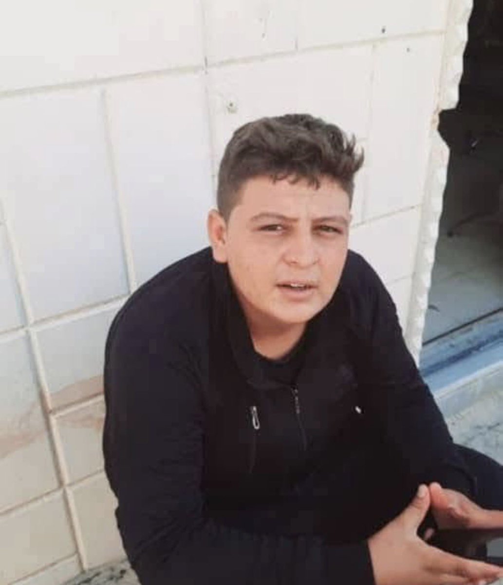 نعتذر عن الخبر الذي أوردناه سابقًا بشأن الشاب سامي الفياض، حيث تبيّن أنه قُتل  برصاص التحالف الدولي أثناء عملية الإنزال، ولم يكن مطلوبًا، وقد راح ضحية هذا الإنزال، وهو الوحيد لعائلته.

نسأل الله أن يتغمده بواسع رحمته، وأن يمنّ على أهله وذويه بالصبر والسلوان