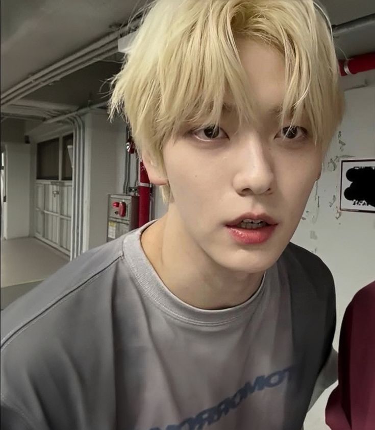 sdsoobrangdan's tweet photo. tópico sensível: o cabelo natural do soobin https://t.co/O3uz6NFGRT