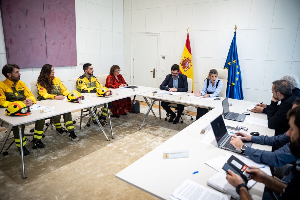 UGT analiza con <a href="/Yolanda_Diaz_/">Yolanda Díaz</a>  <a href="/empleogob/">Ministerio Trabajo y Economía Social</a> el Real Decreto de Prevención de Riesgos laborales para los Bomberos Forestales  ugt.es/ugt-analiza-co…