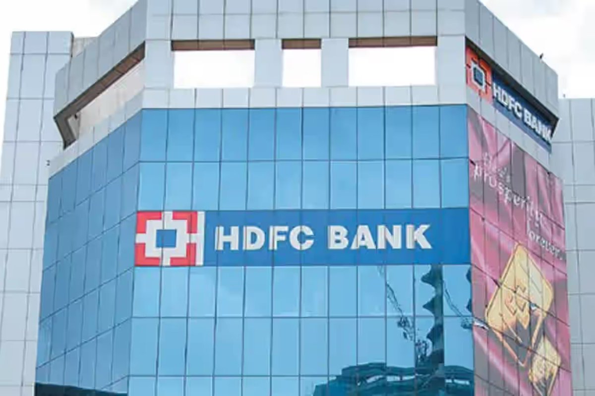psuconnect's tweet image. HDFC bank Alloted 20,66,610 equity shares

Read the full news here👇
psuconnect.in/bank-news/hdfc…

#hdfcbank #equityshares #financenews #psu @HDFC_Bank