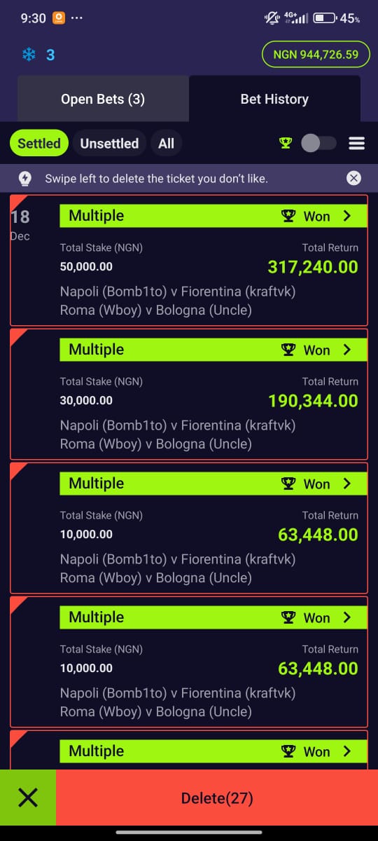PrinceToba2's tweet photo. Guys abeg Make una help me tag @Footballcomglob to pay me my money, they want to scam me guys 😭🙏🏼!!
This morning I won over 1m on @Footballcomglob on efootball games, they didn’t allow me withdraw all at once,i was able to withdraw 300k+ bit by bit before they totallyStopped me https://t.co/mgkYKVARUA