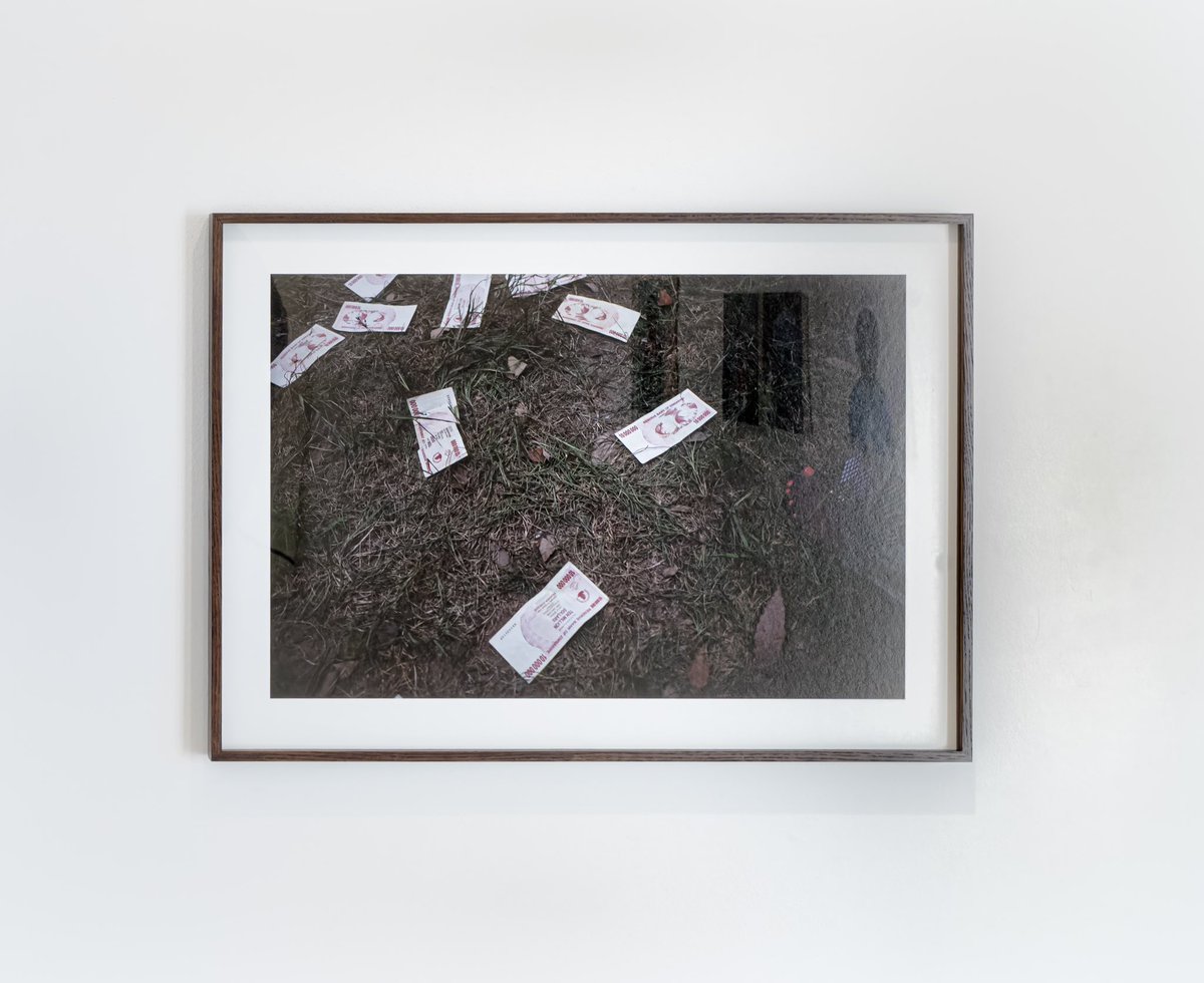 5/7 今回は展示で唯一、写真作品も飾られていて、ハイパーインフレの