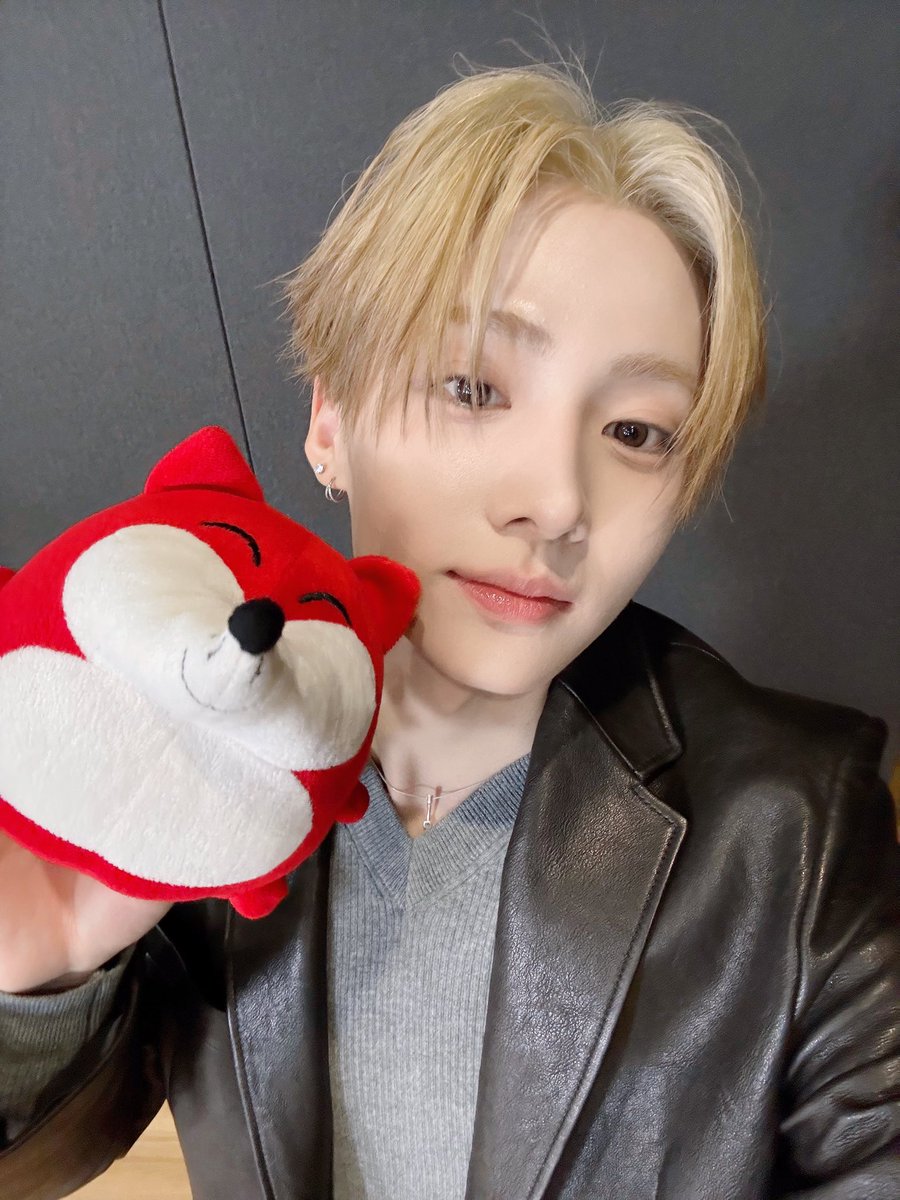 มาว tweet media