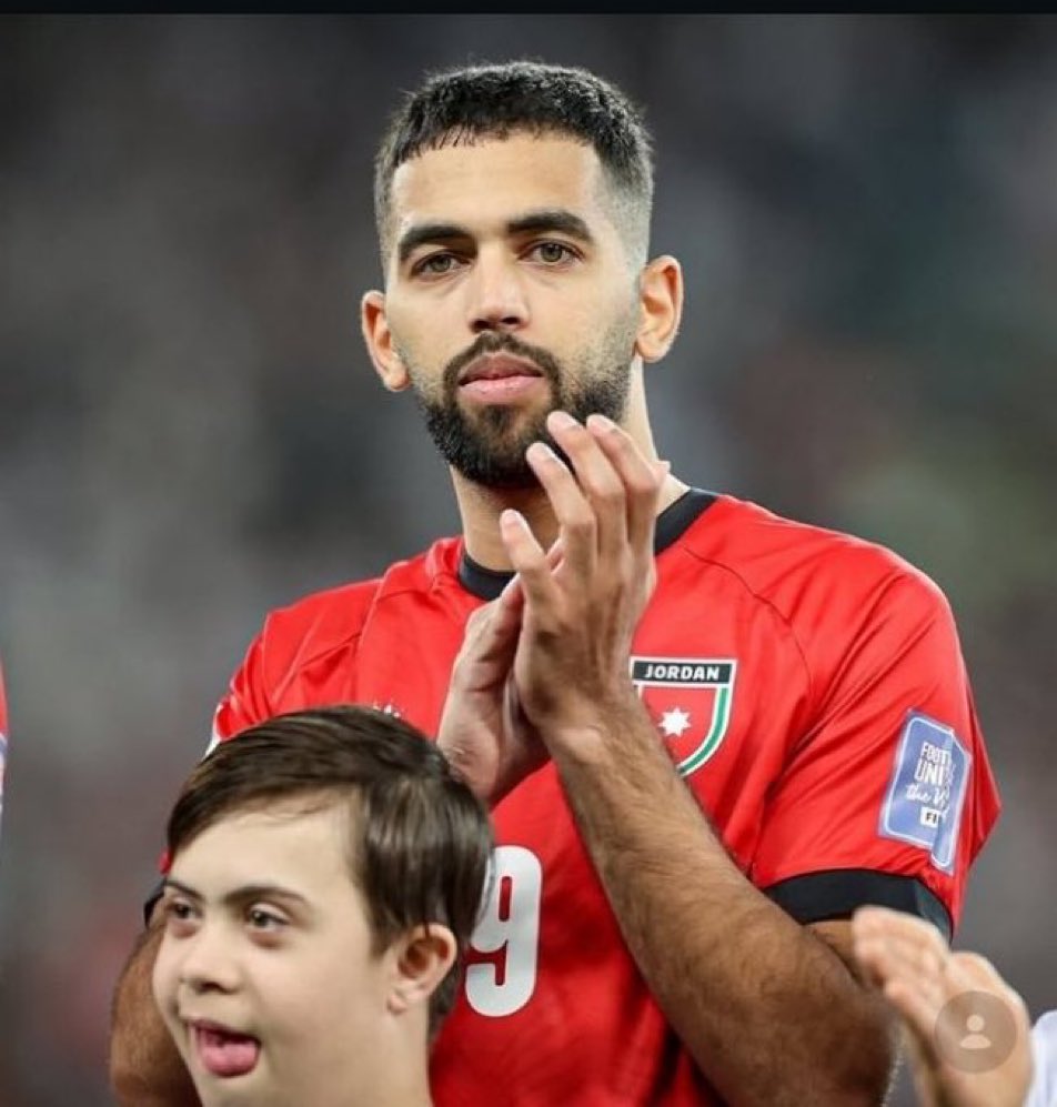 qp121p's tweet image. اقسم بالله علي علوان افضل وارجل من سالم الدوسري بمليون مره